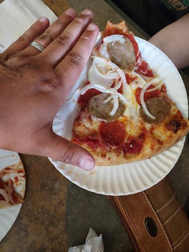 Dominick's Pizzeria